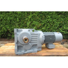 11 RPM 3 KW Asmaat 60 mm. Unused